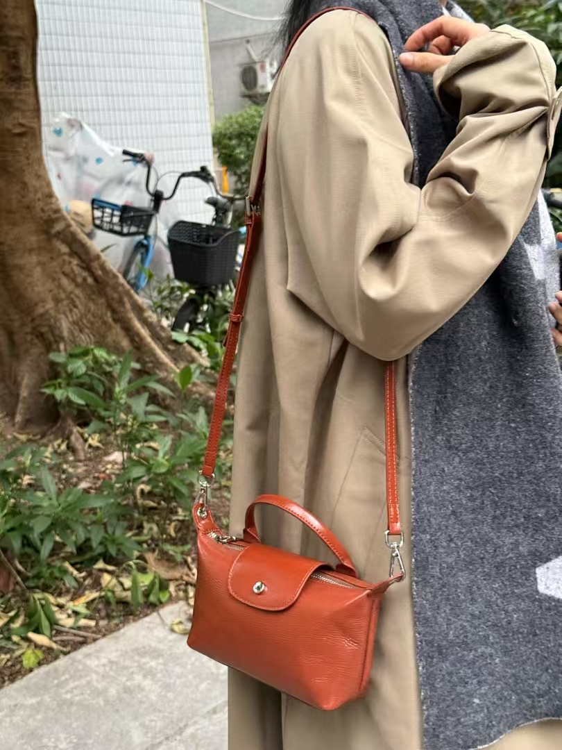 Top-Grain Oil-Waxed Cowhide Small Dumpling Bag genuine leather handbag shoulder bag