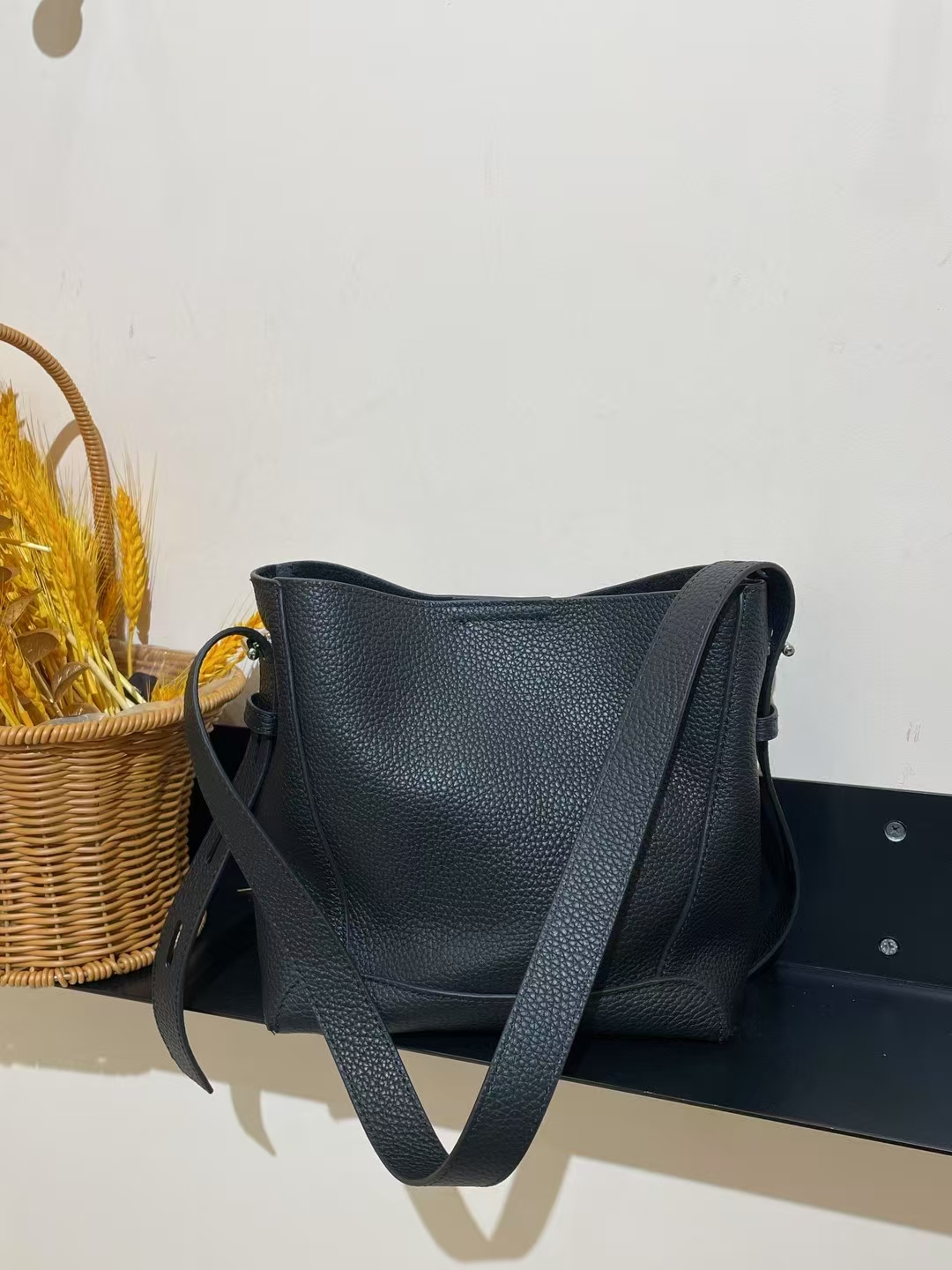 First-layer full-grain cowhide crossbody bag Women's  genuine leather should bag