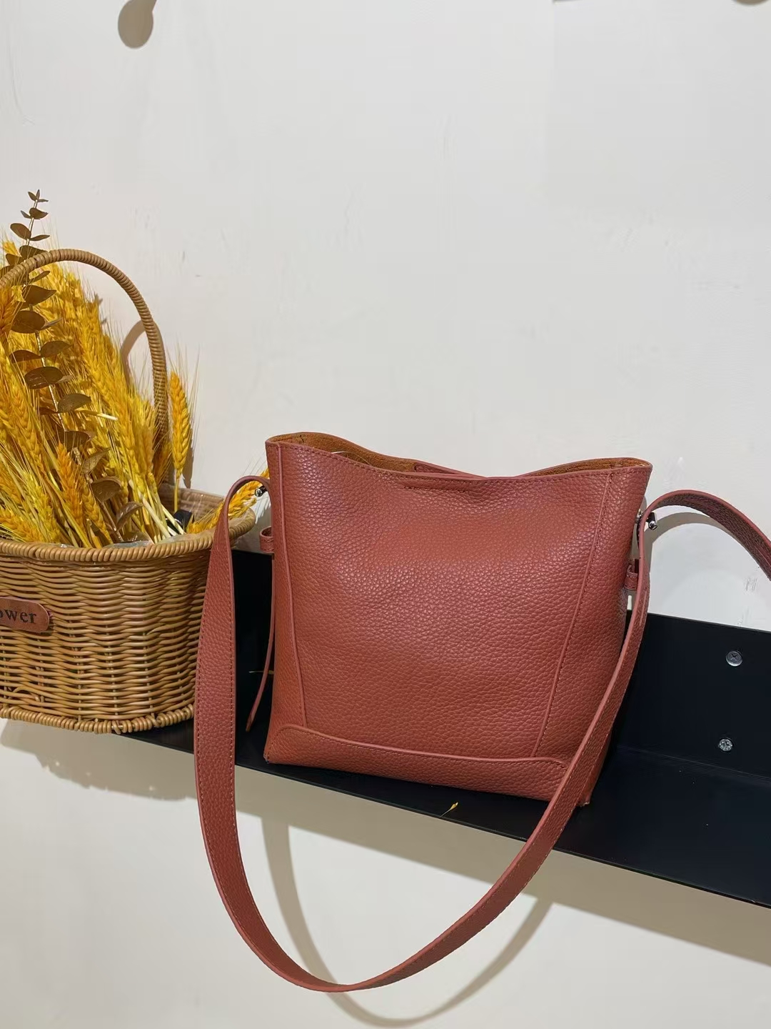 First-layer full-grain cowhide crossbody bag Women's  genuine leather should bag