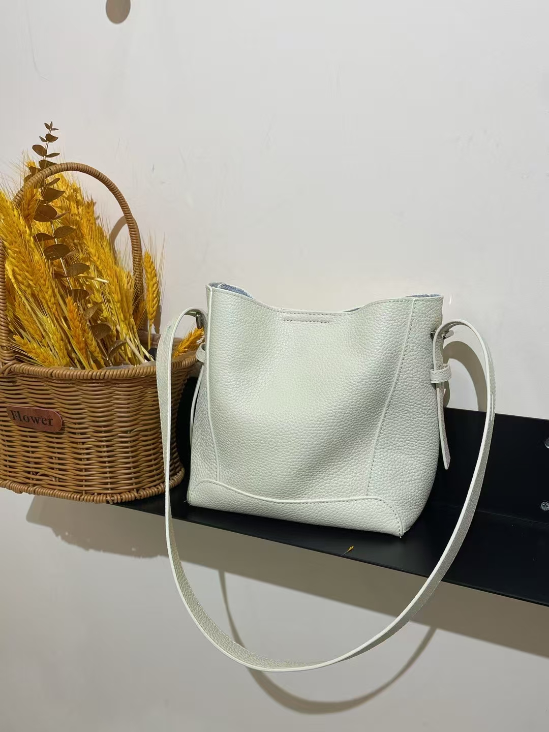 First-layer full-grain cowhide crossbody bag Women's  genuine leather should bag