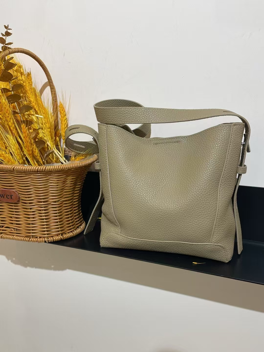 First-layer full-grain cowhide crossbody bag Women's  genuine leather should bag