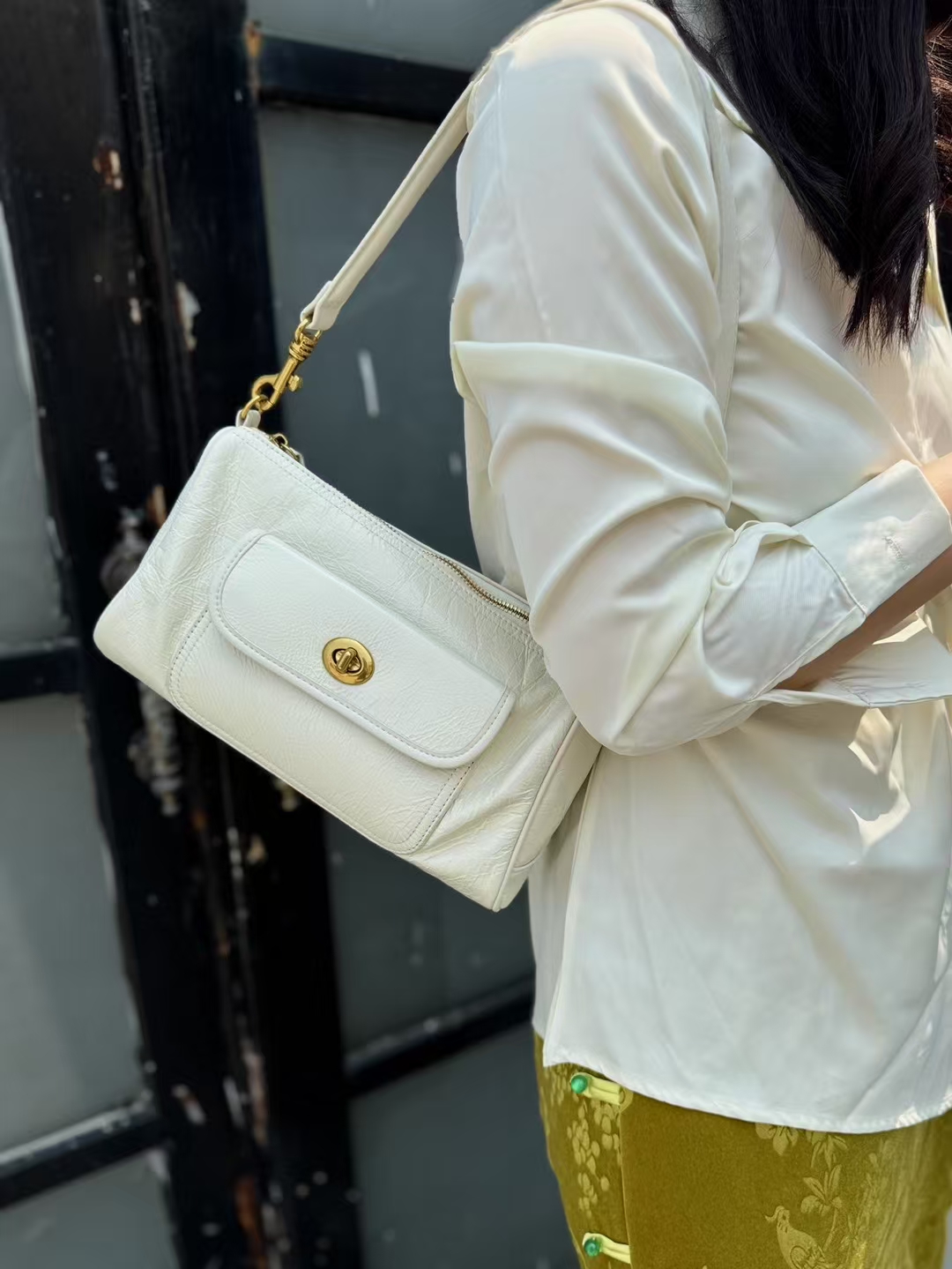 Top-grain Full-grain Cowhide Single shoulder and Cross body Bag Vintage genuine leather should bag