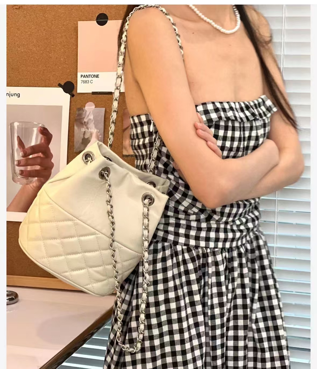 Top-Grain Oil-Waxed Cowhide Chanel-Inspired Quilted Chain Bucket Bag genuine leather should bag