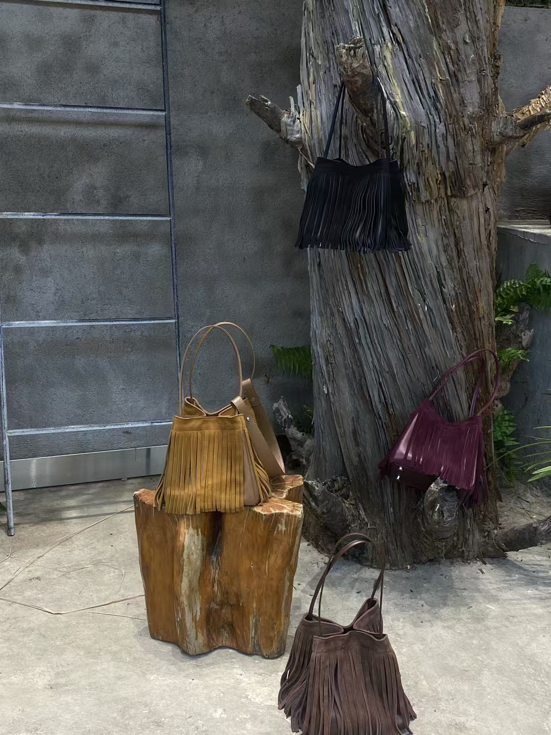 Top-Grain High-Gloss Matte Leather Tasseled Small Square Bucket Bag Mini Shoulder Bag for Women