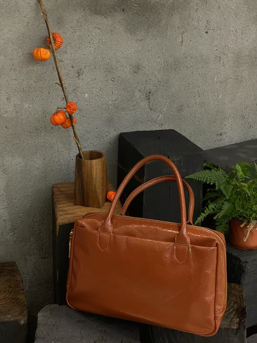 Top-Grain Oil-Waxed Cowhide Handheld genuine leather Tote Bag work bag handbag