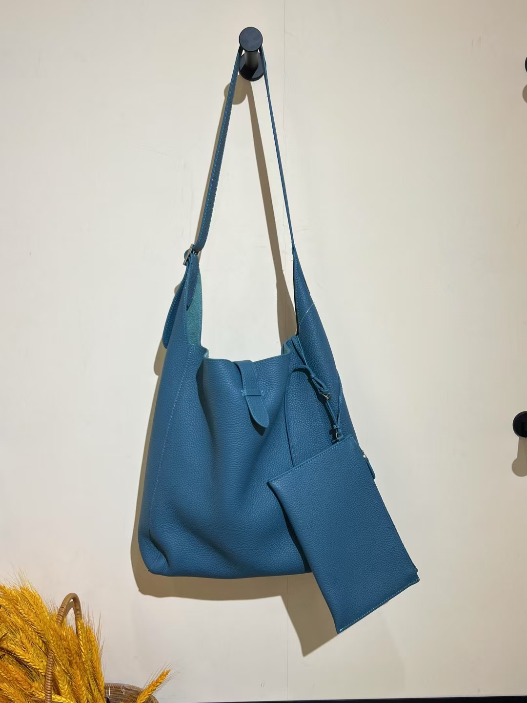 Top-Grain Full-Grain Cowhide Large Capacity Bucket Tote Shoulder Bag women's genuine leather bag