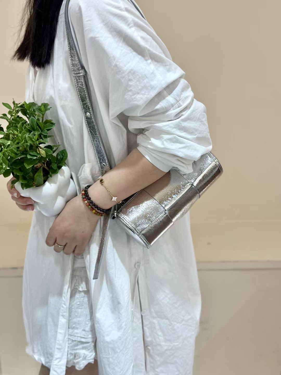 Top-Grain Oil-Waxed Cowhide Woven genuine leather Bucket Bag mini crossbody bag for women