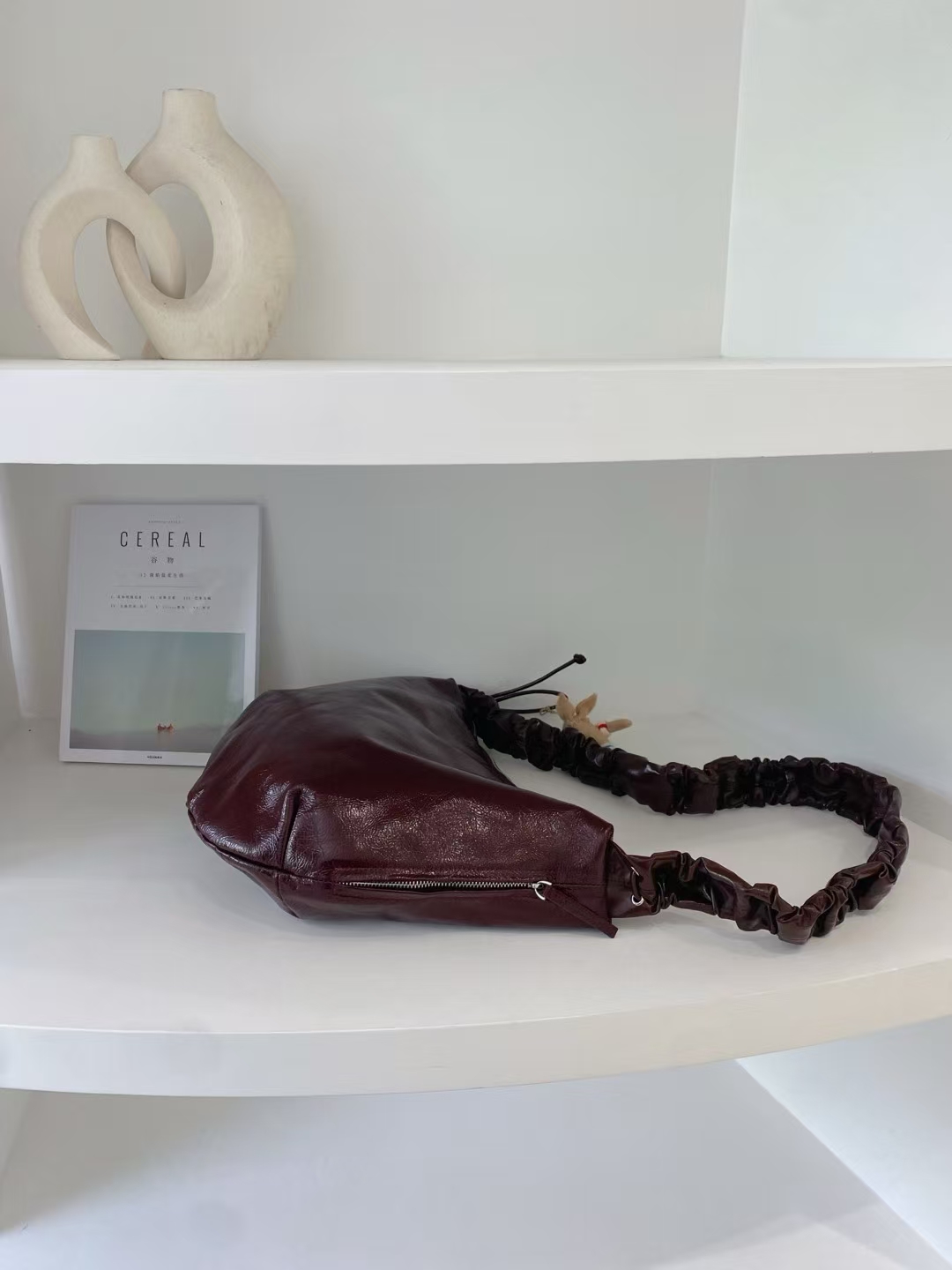 Top-Grain Oil-Waxed Leather Pillow Bag with Large Capacity genuine leather shoulder bag crossbody bag
