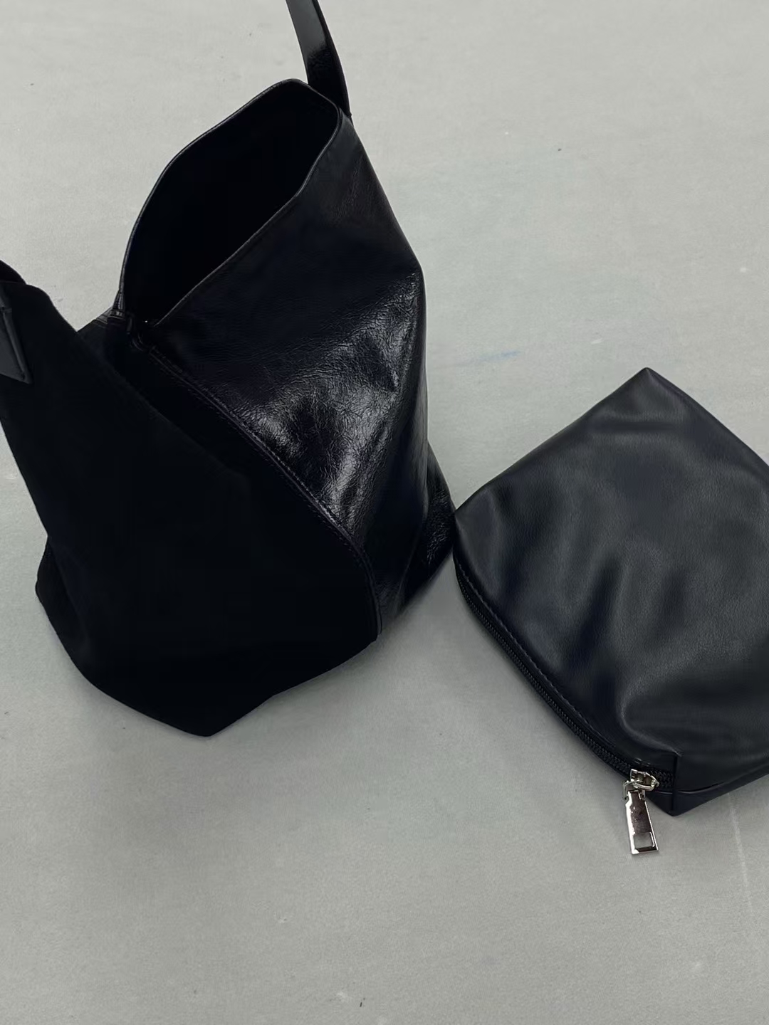 Top-Grain Oil-Waxed Cowhide Patchwork High-Gloss Matte genuine leather  Bucket Bag shoulder bag