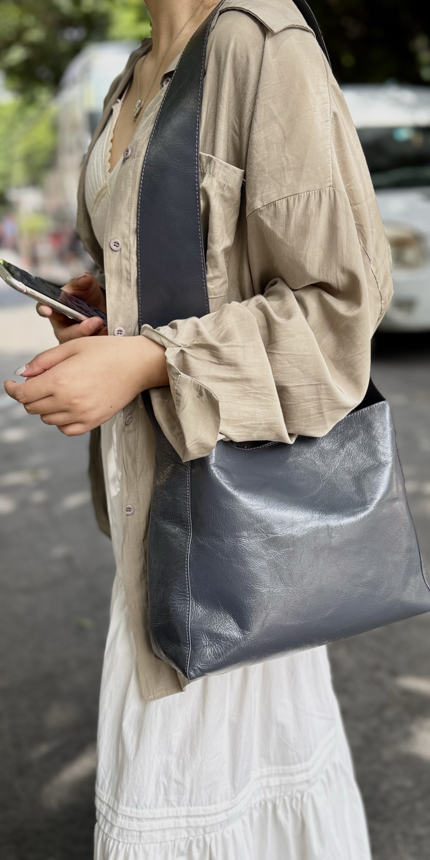 Top-Grain Oil-Waxed Cowhide Large-Capacity genuine leather Crossbody Bag shoulder bag Tote bag