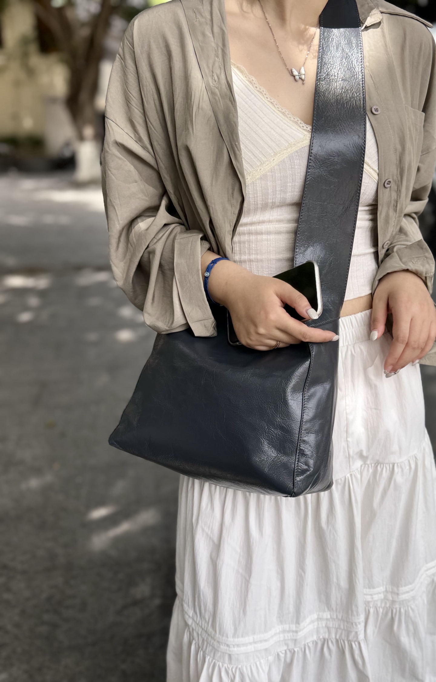 Top-Grain Oil-Waxed Cowhide Large-Capacity genuine leather Crossbody Bag shoulder bag Tote bag