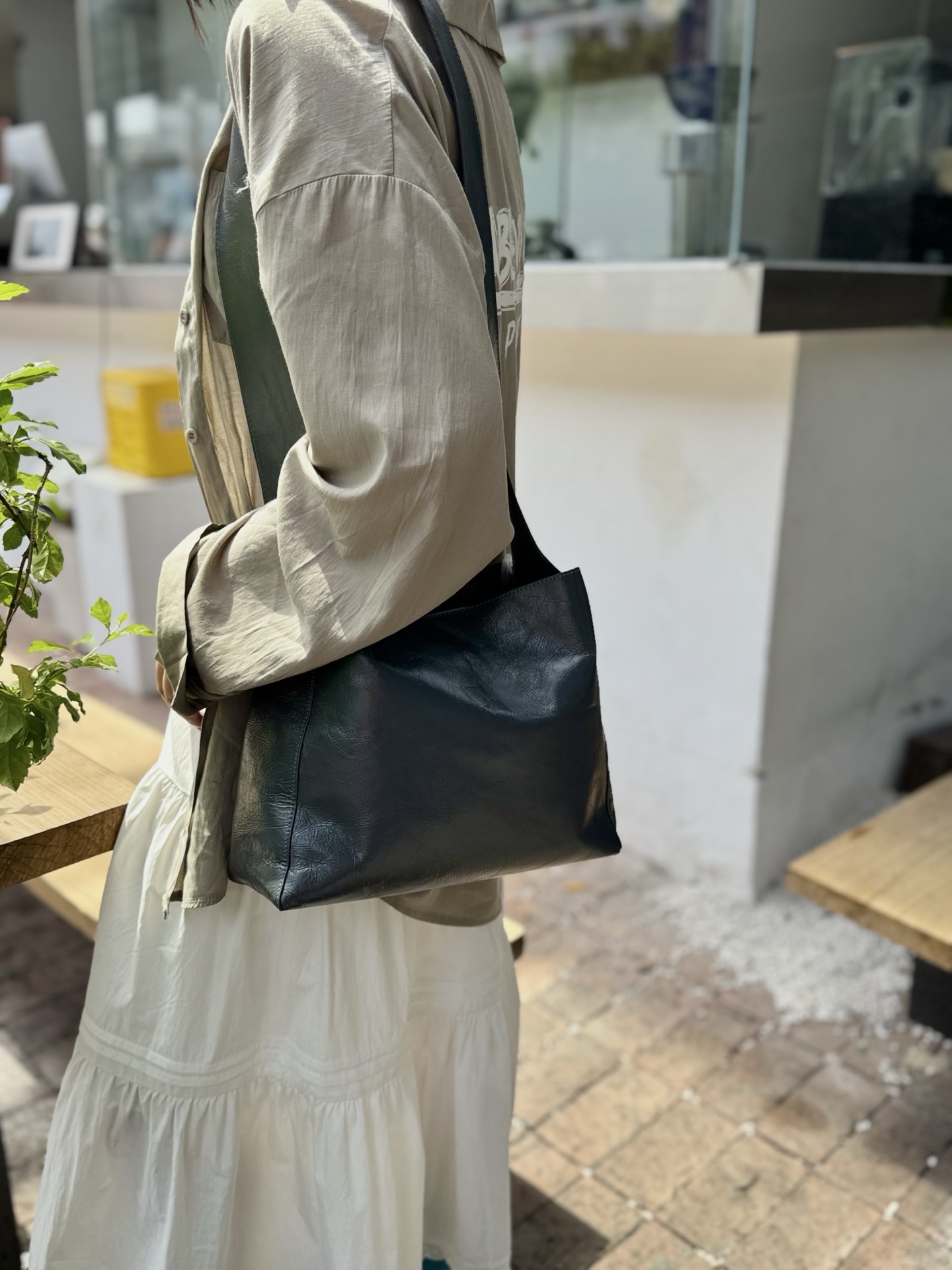 Top-Grain Oil-Waxed Cowhide Large-Capacity genuine leather Crossbody Bag shoulder bag Tote bag
