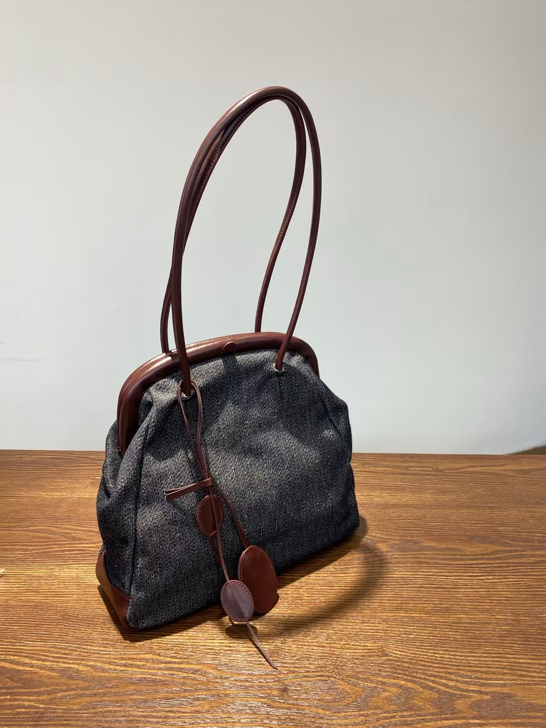 Vegetable-Tanned Cowhide Patchwork Canvas Denim Pocket Shoulder Bag handbag