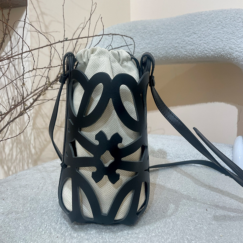 Top-Grain Cowhide Hollow-Out Drawstring genuine leather Phone Bag mini shoulder bag crossbody bag