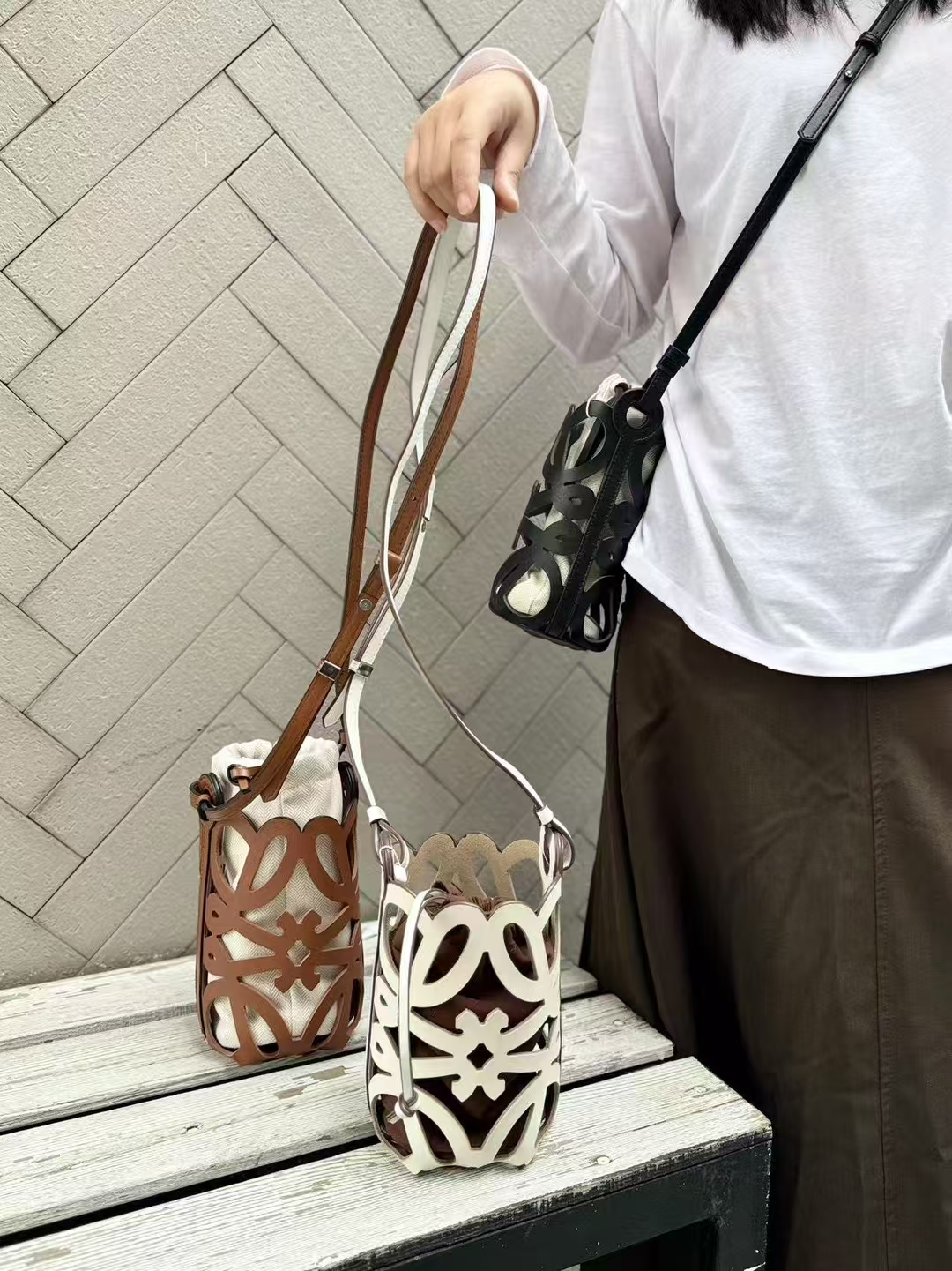 Top-Grain Cowhide Hollow-Out Drawstring genuine leather Phone Bag mini shoulder bag crossbody bag