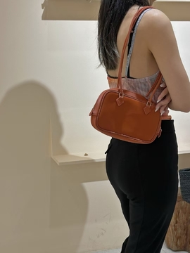 Silk-Textured Cowhide Boston Underarm genuine leather women's fashion Shoulder Bag
